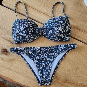 Rhythm x Free People Fields Knot Front Bikini Set Women size S Black Blue Floral